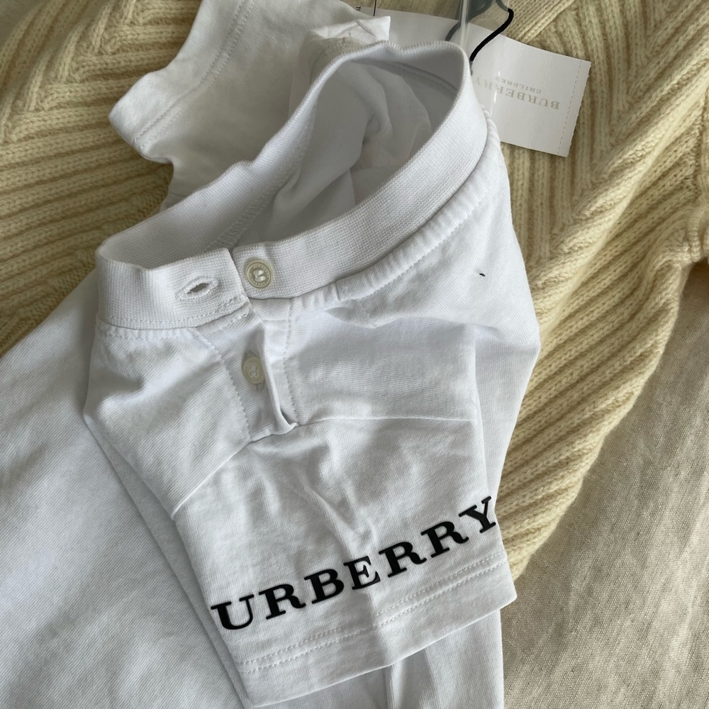 BURBERRY - cardigan with white t-shirt set - Picture 5 of 10